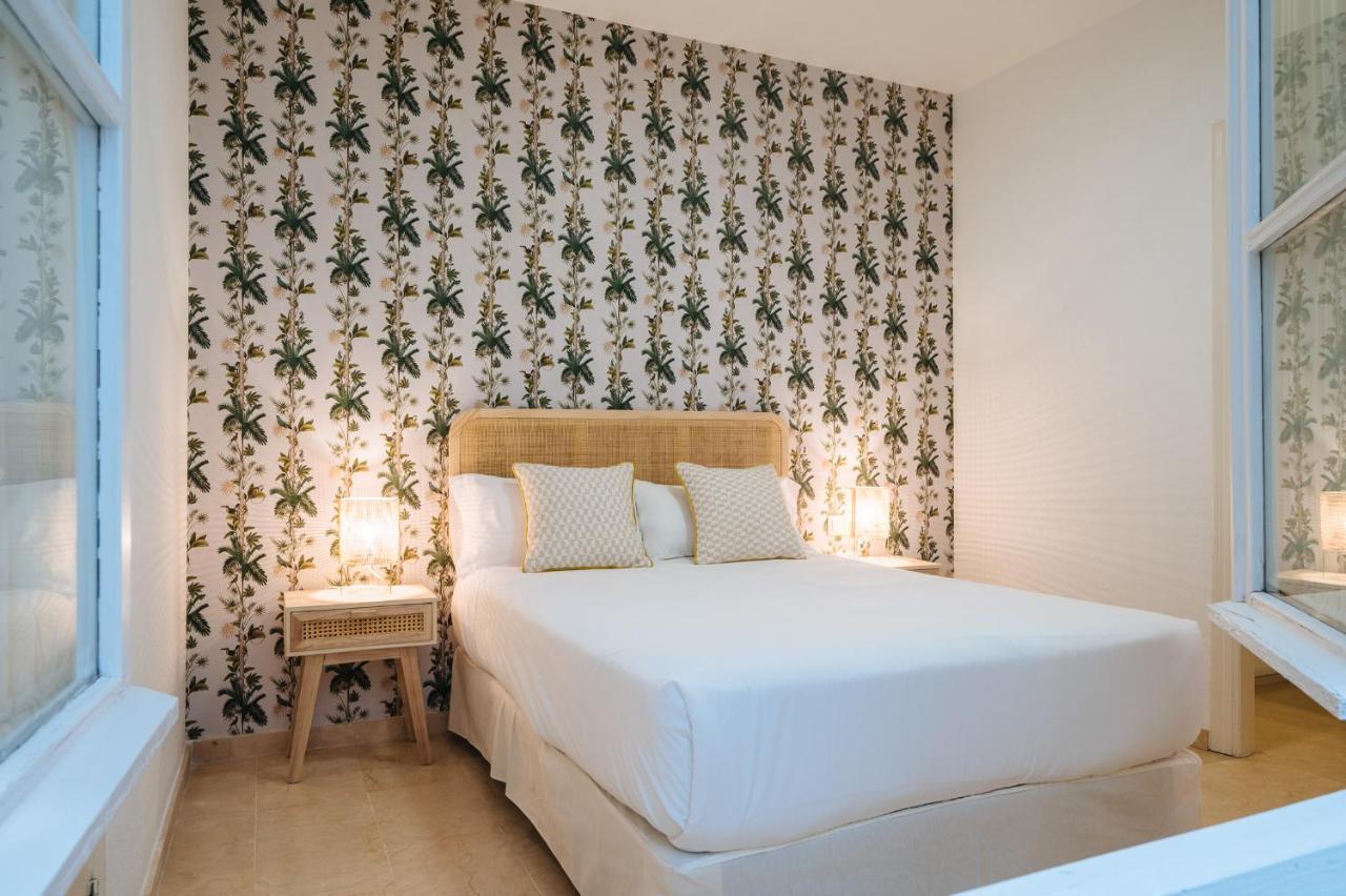Lirio Suite Apartment - Private Parking Included Sevilla Exteriör bild