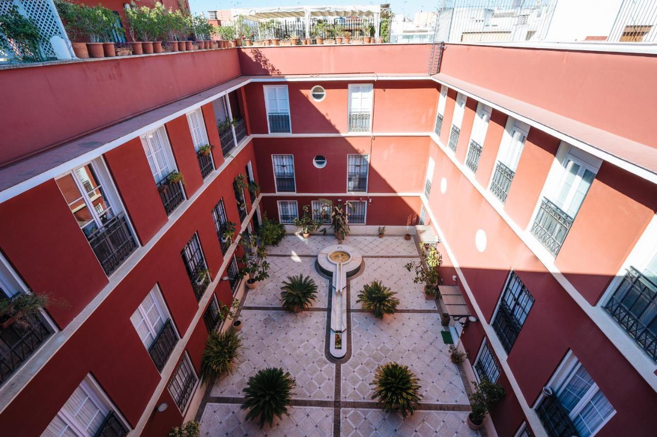 Lirio Suite Apartment - Private Parking Included Sevilla Exteriör bild